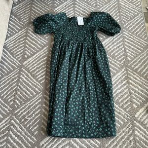 NWT Oak + Fort short sleeve smocked top dress.